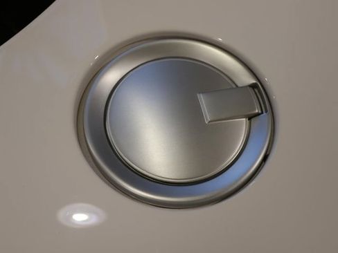 Used 2005 Ford GT RWD image 19
