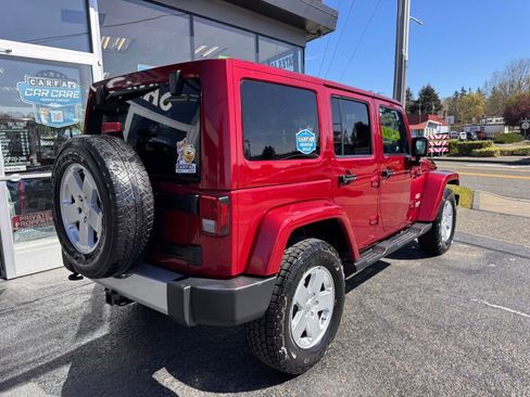 Used 2012 Jeep Wrangler Unlimited Sahara w/ Connectivity Group AWD/4WD image 6
