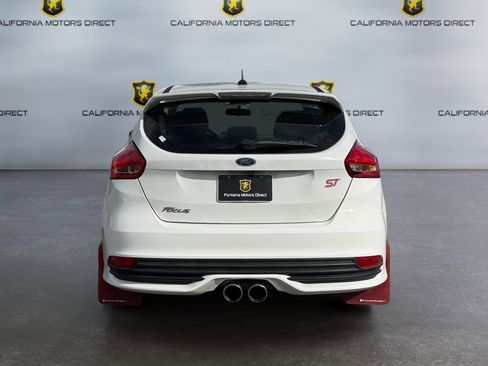 Used 2016 Ford Focus ST image 4