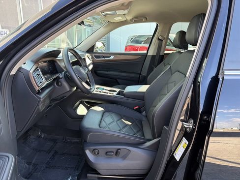 Certified 2026 Volkswagen Atlas SE AWD/4WD image 11