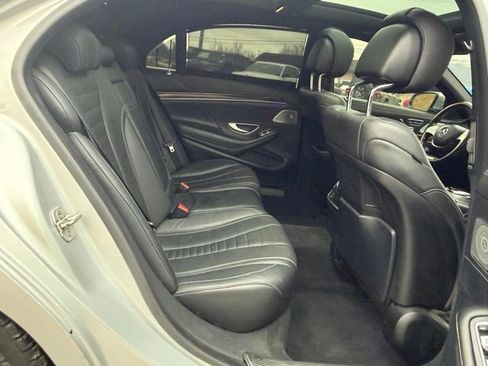 Used 2016 Mercedes-Benz S 550 4MATIC Sedan image 33