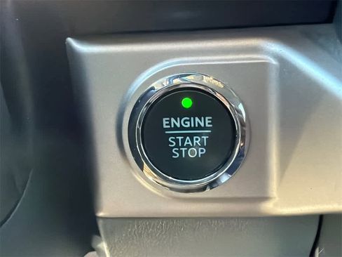 Certified 2021 Ford F150 XLT w/ Equipment Group 302A High image 30