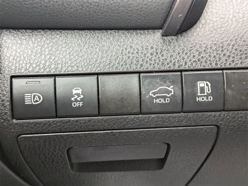 Used 2023 Toyota Camry SE image 24