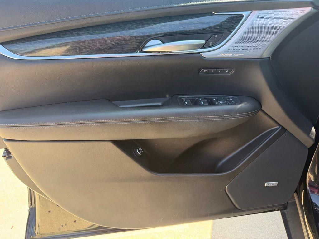 Used 2023 Cadillac XT5 Premium Luxury FWD image 13