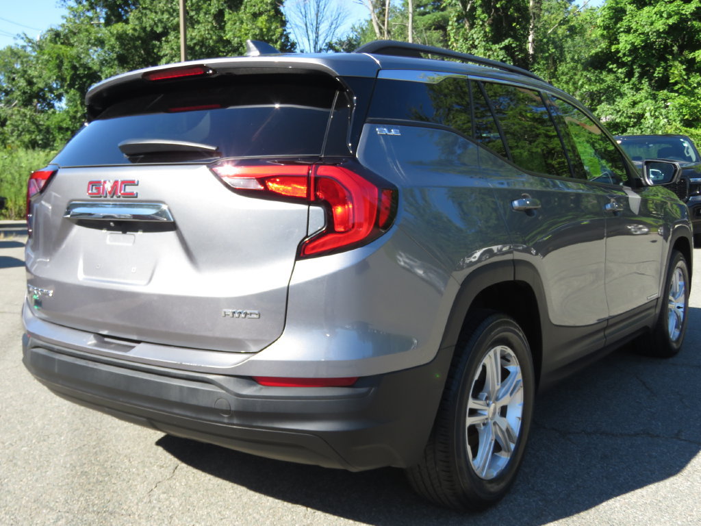 Used 2020 GMC Terrain SLE w/ Driver Convenience Package AWD/4WD image 5