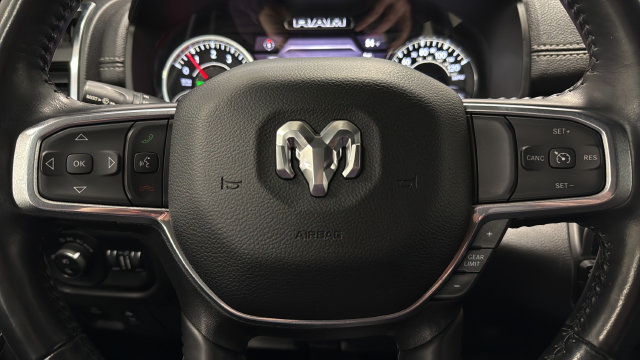 Used 2022 RAM 1500 Laramie w/ Sport Appearance Package AWD/4WD image 16