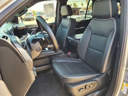 Certified 2025 Chevrolet Tahoe Premier AWD/4WD image 16