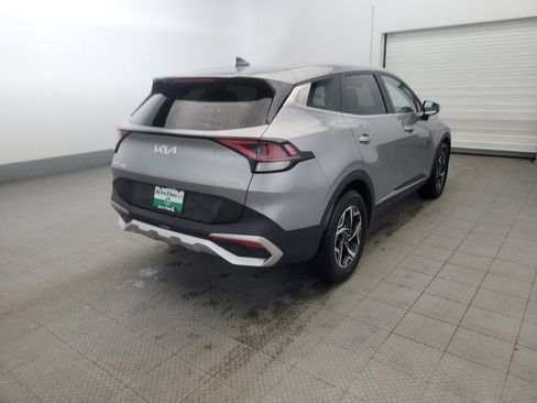 Used 2023 Kia Sportage LX image 9