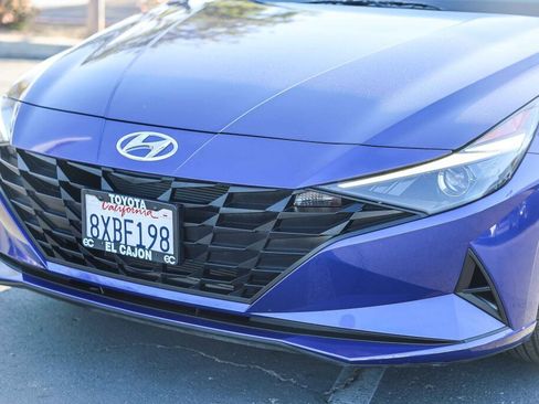 Used 2021 Hyundai Elantra SEL image 19