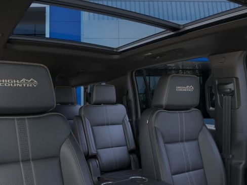 New 2026 Chevrolet Suburban High Country w/ Sun And Tow Package AWD/4WD image 24