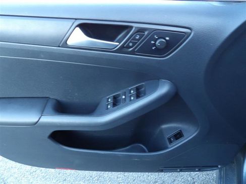 Used 2014 Volkswagen Jetta S image 10