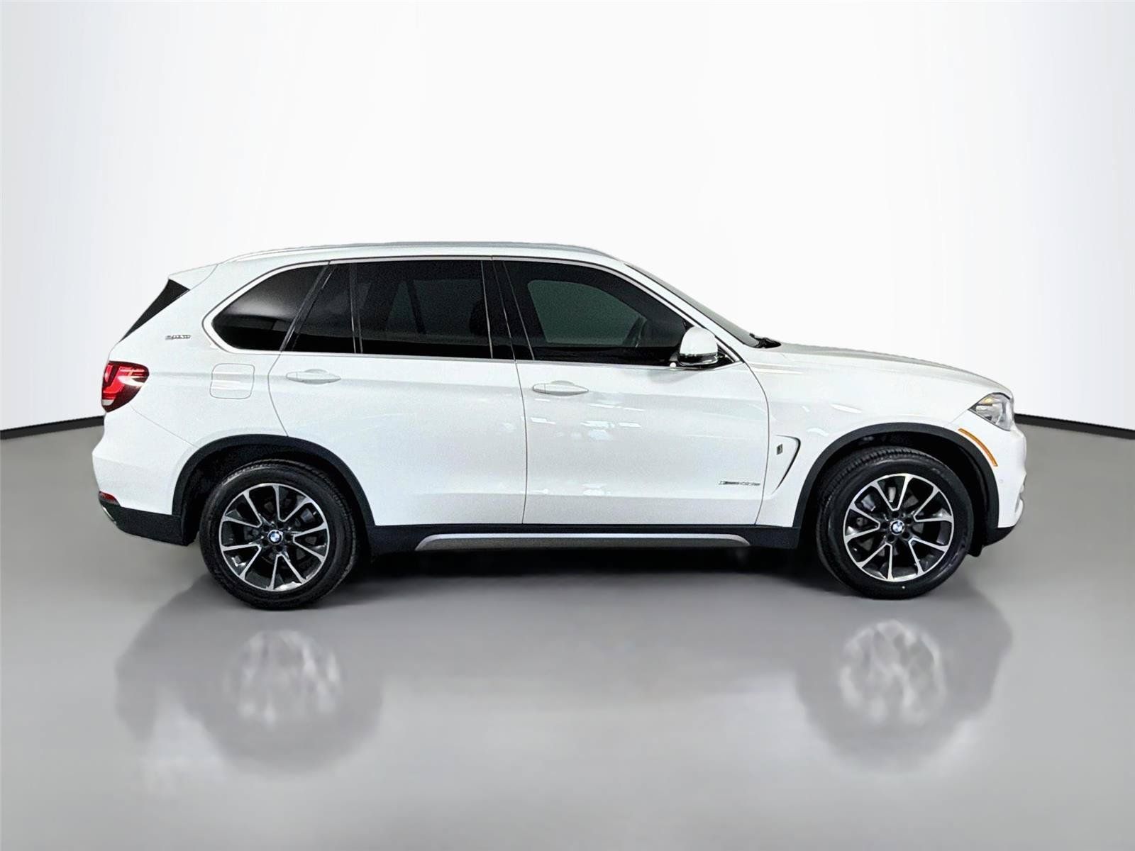 Used 2018 BMW X5 xDrive40e AWD/4WD image 4