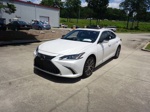 Used 2024 Lexus ES 350 w/ Premium Package FWD image 22