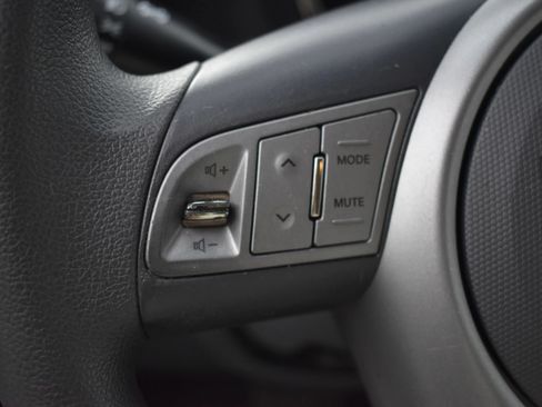 Used 2011 Kia Soul + FWD image 15
