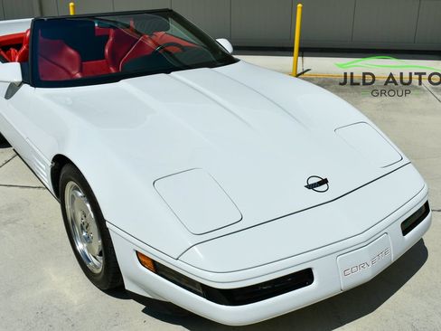 Used 1994 Chevrolet Corvette Convertible RWD image 35