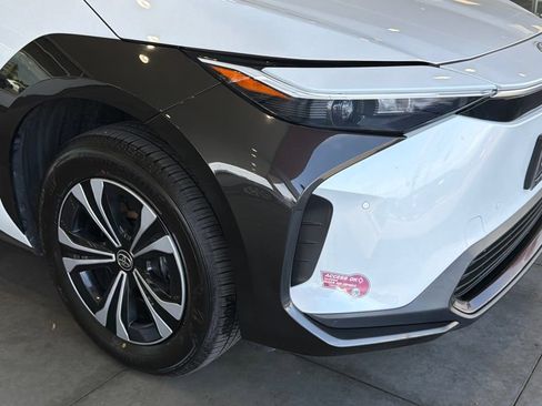 Used 2024 Toyota bZ4X FWD image 9