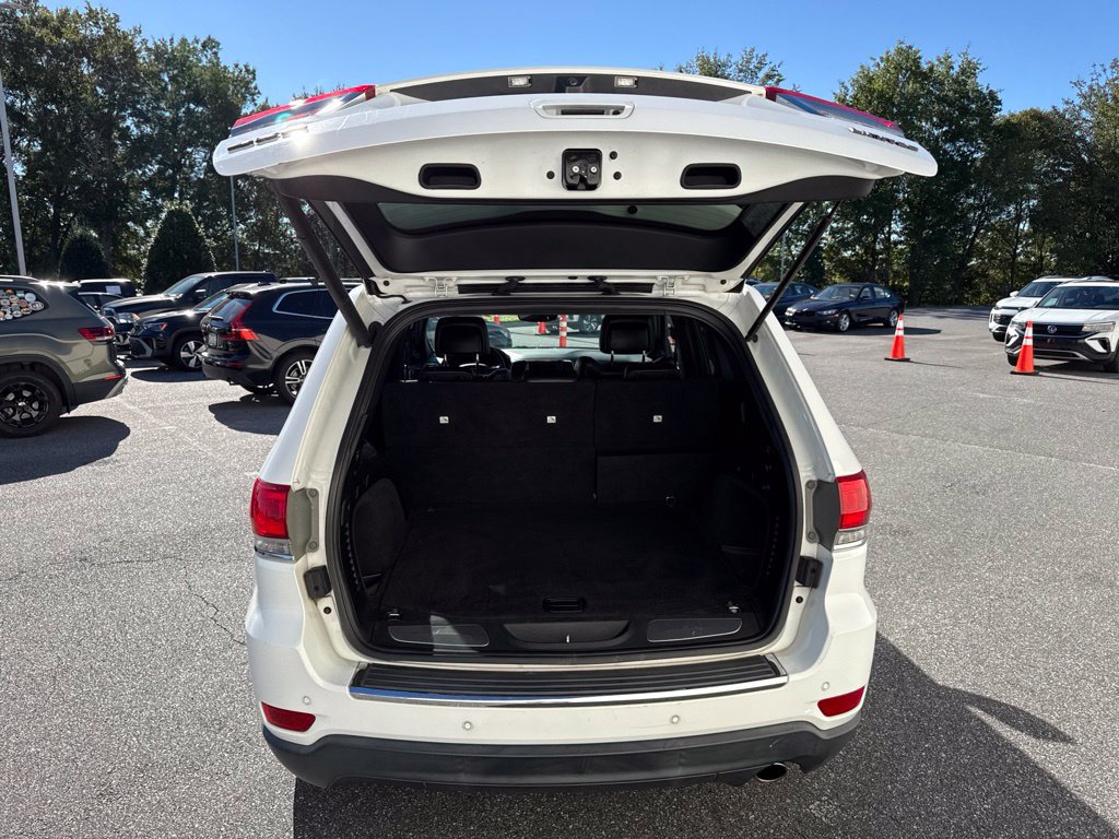 Used 2018 Jeep Grand Cherokee Limited AWD/4WD image 10