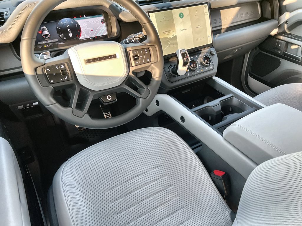 Certified 2026 Land Rover Defender 110 OCTA AWD/4WD image 13
