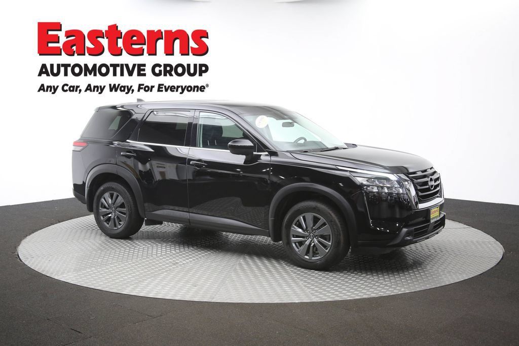 Used 2024 Nissan Pathfinder S AWD/4WD image 48