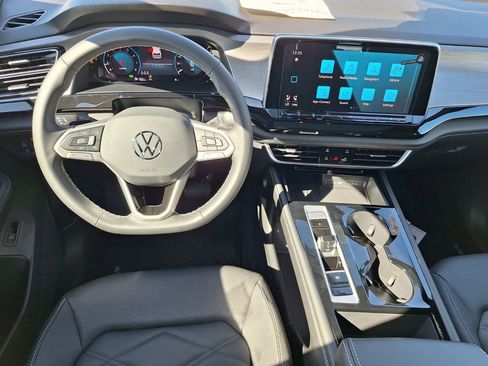 New 2026 Volkswagen Atlas Cross Sport SE image 9