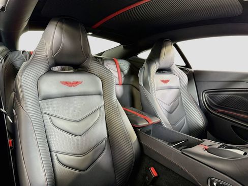 Used 2023 Aston Martin DBS Coupe RWD image 17