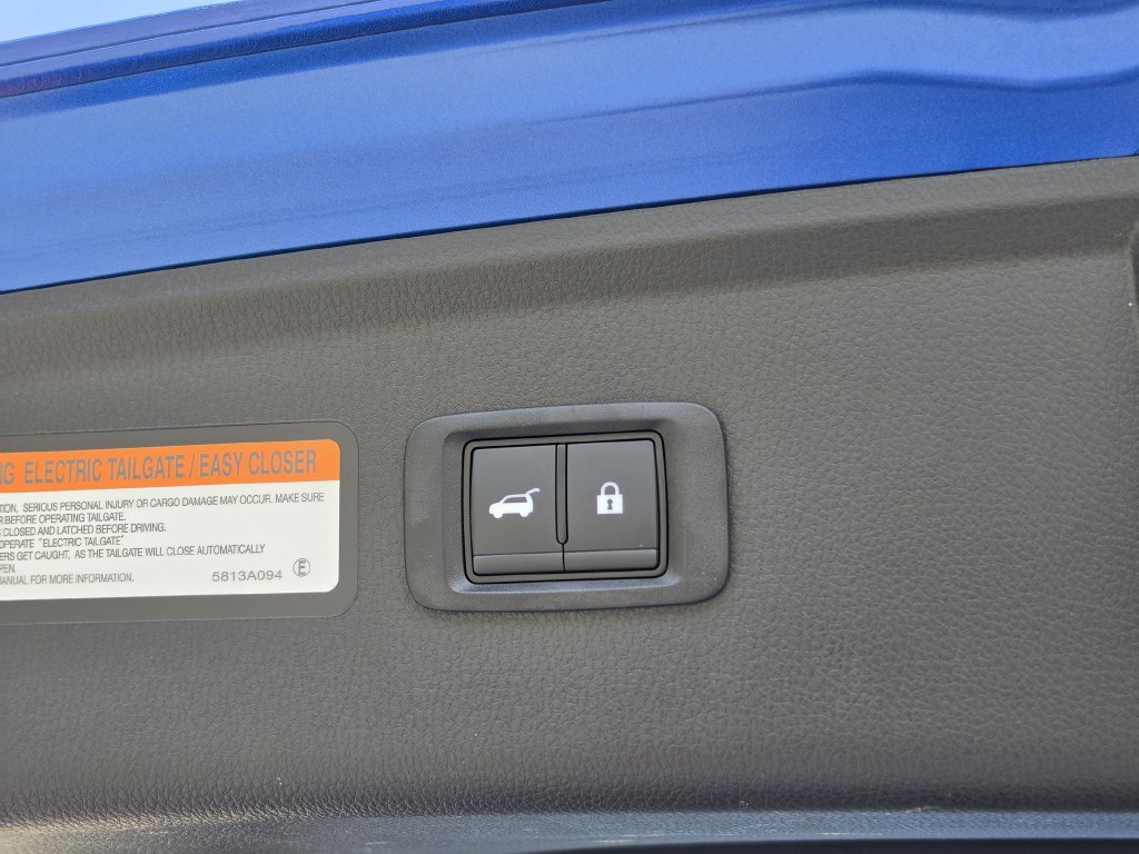 Used 2025 Mitsubishi Eclipse Cross SEL AWD/4WD image 8