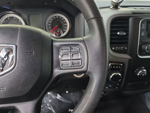 Used 2018 RAM 1500 Express AWD/4WD image 18