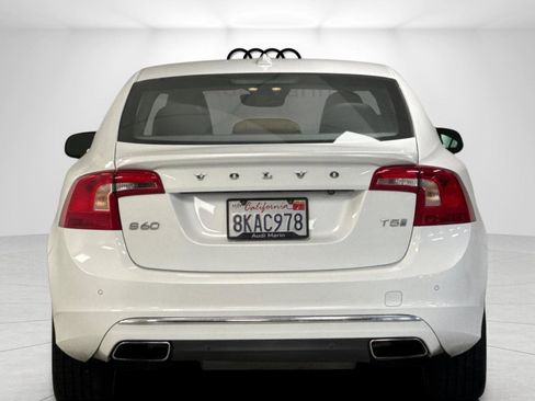 Used 2016 Volvo S60 T5 Premier image 4