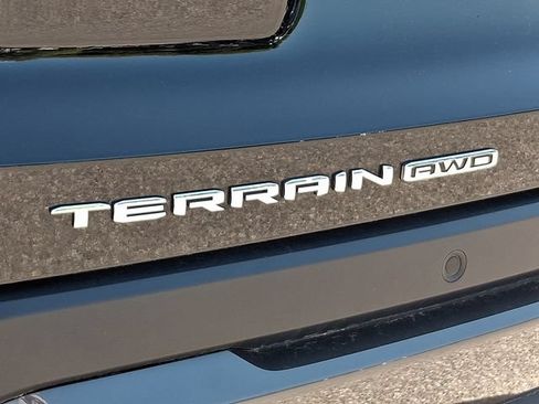 Used 2025 GMC Terrain Elevation AWD/4WD image 33