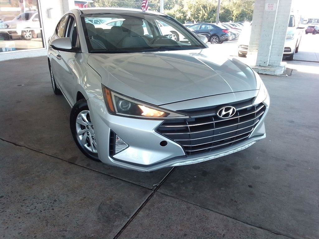 Used 2020 Hyundai Sonata SE FWD image 2