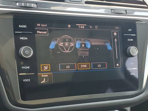 Used 2022 Volkswagen Tiguan SE AWD/4WD image 27