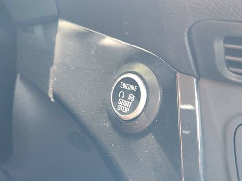 Used 2019 Ford Escape SE FWD image 21