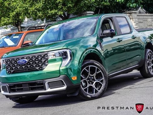 Used 2025 Ford Maverick Lariat w/ 4K Tow Package AWD/4WD image 17