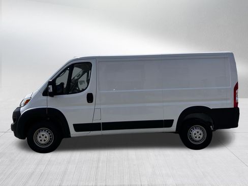 Used 2025 RAM ProMaster 2500 w/ Convenience Group FWD image 4
