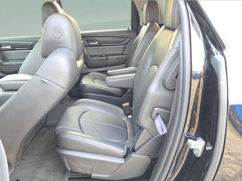 Used 2017 GMC Acadia Limited SLT image 10