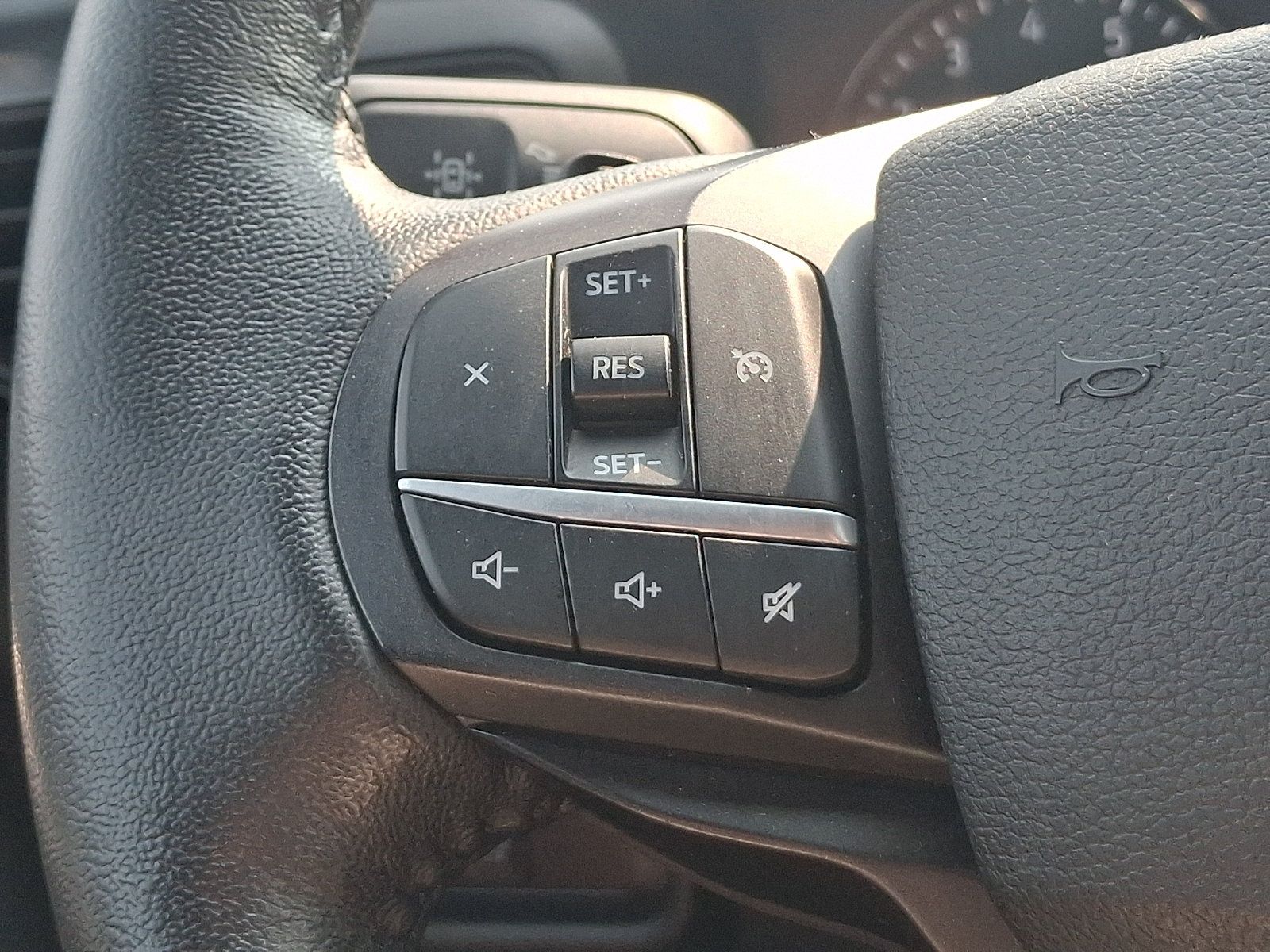 Used 2020 Ford Explorer XLT AWD/4WD image 21