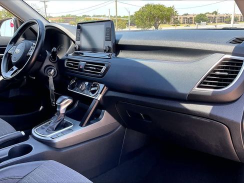 Used 2021 Kia Seltos S FWD image 22