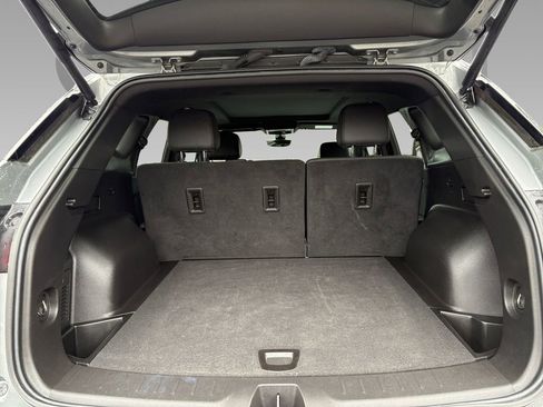 Used 2023 Chevrolet Blazer RS w/ Driver Confidence II Package image 24