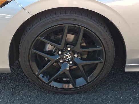 Used 2023 Honda Civic Sport image 27