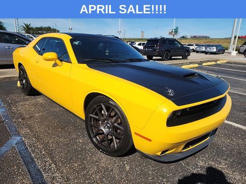 Used 2017 Dodge Challenger T/A image 3