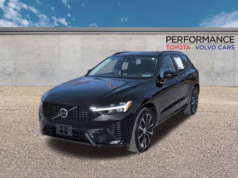 Certified 2025 Volvo XC60 B5 Plus image 1