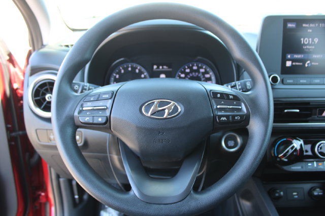 Used 2023 Hyundai Kona SEL AWD/4WD image 15