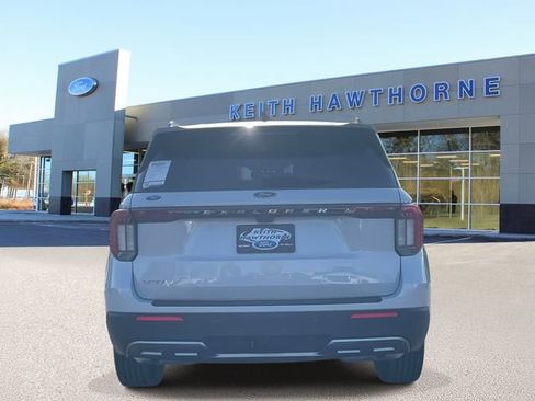 New 2026 Ford Explorer Active w/ Active Comfort Package image 5