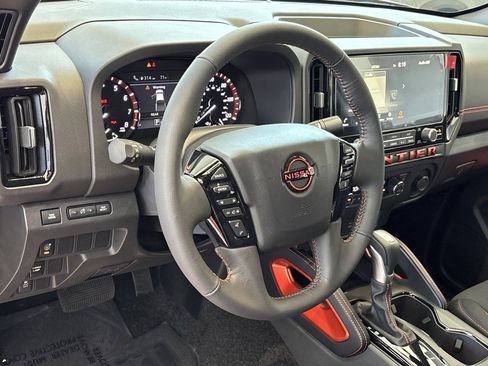 New 2025 Nissan Frontier Pro-X image 12