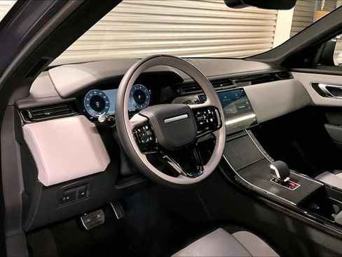 Certified 2026 Land Rover Range Rover Velar Dynamic SE AWD/4WD image 24