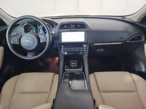 Used 2020 Jaguar F-PACE Premium AWD/4WD image 11