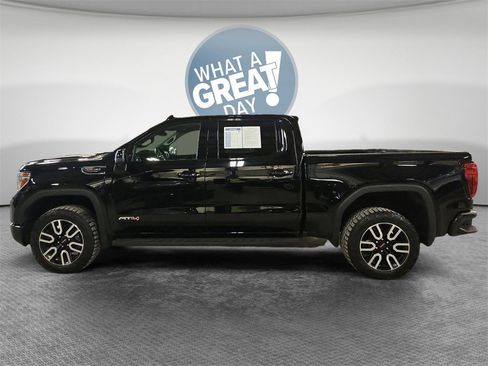 Certified 2022 GMC Sierra 1500 AT4 w/ AT4 Premium Package image 7