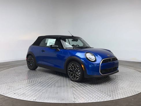 New 2026 MINI Cooper S image 2