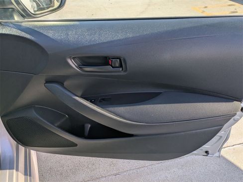 Used 2023 Toyota Corolla LE image 34