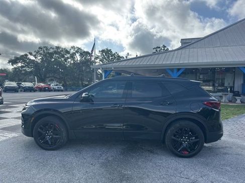 Used 2024 Chevrolet Blazer LT w/ Sound & Technology Package FWD image 2